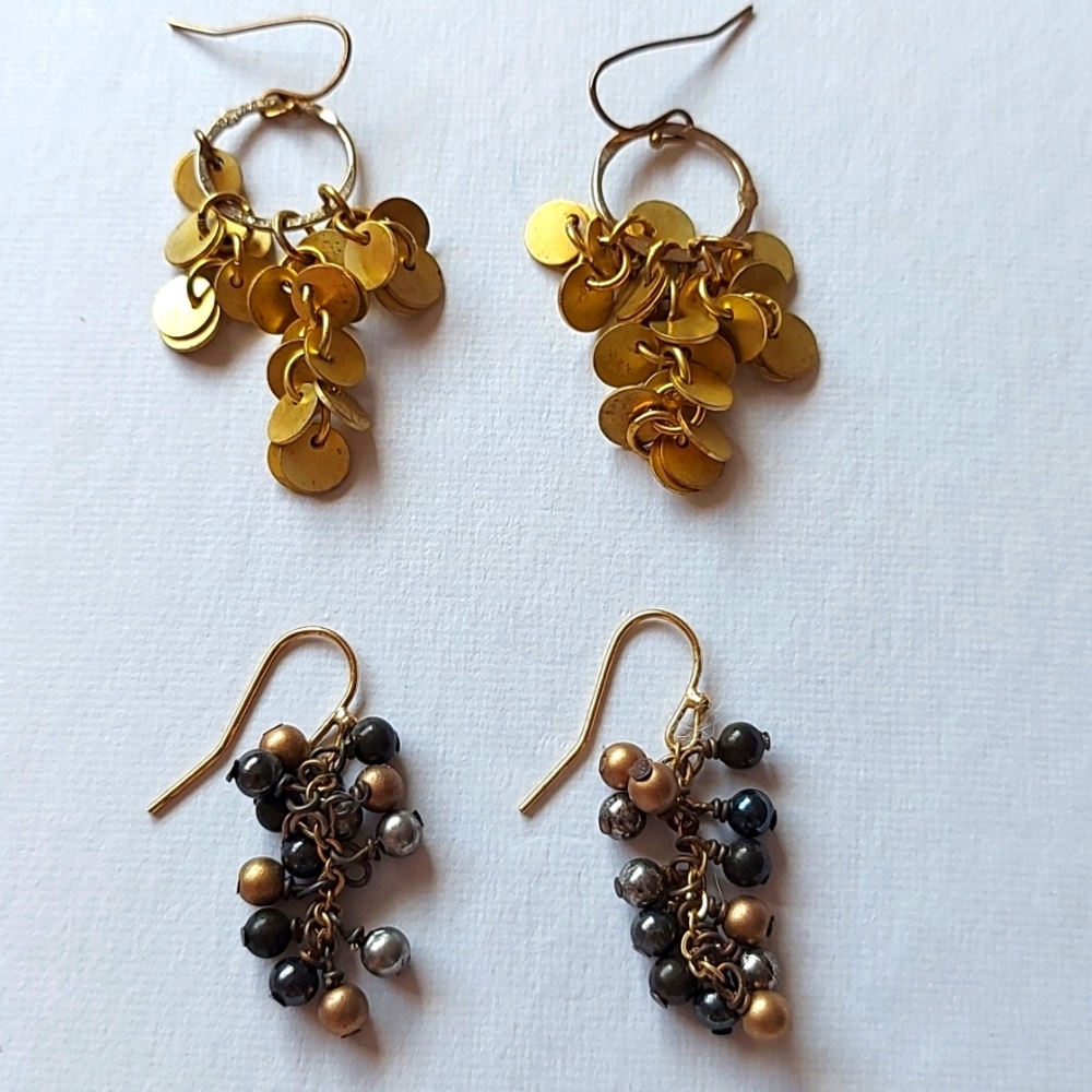 Dangle earrings costume jewelry 2 pairs